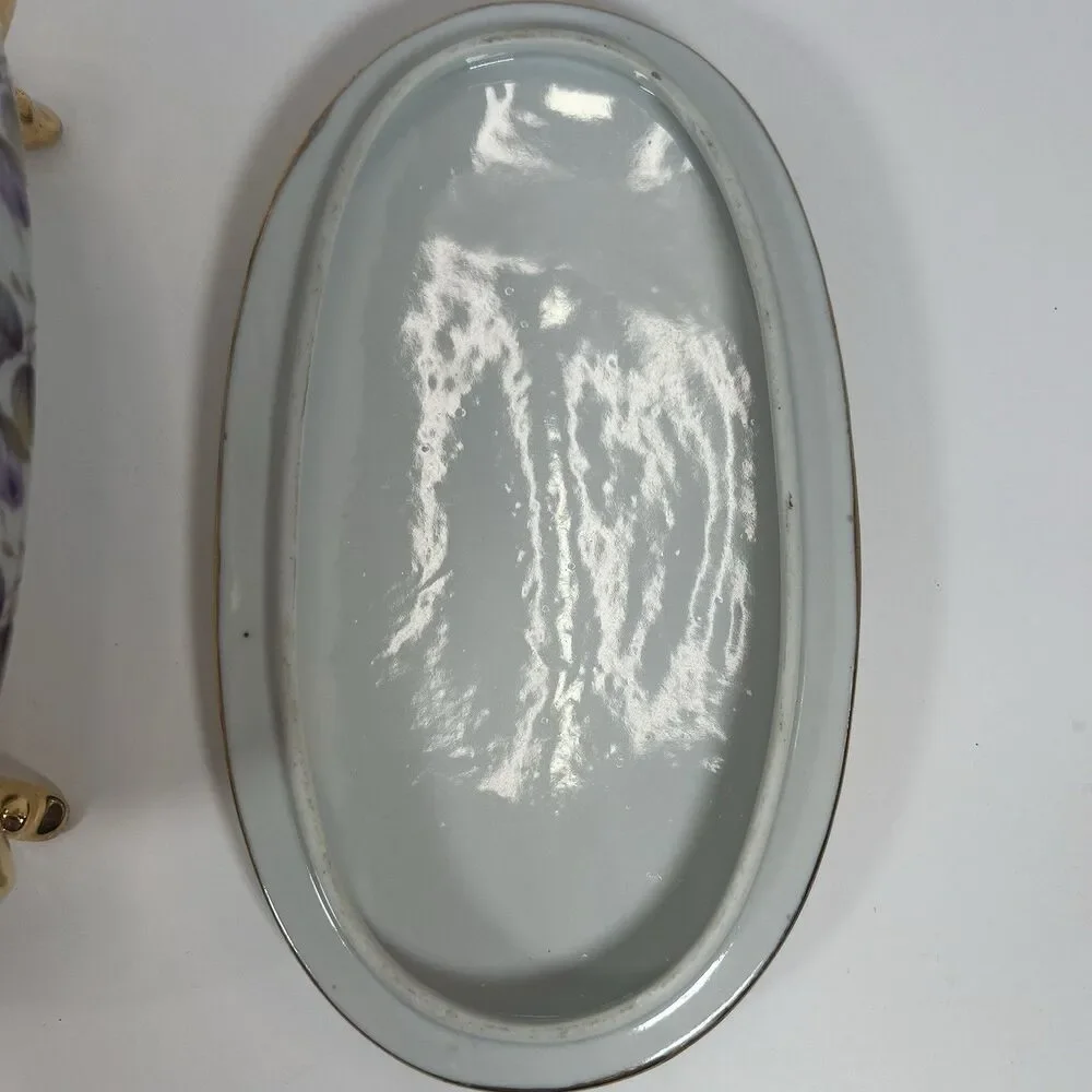 Porcelain Trinket Box With Gold Gilded Feet Oval Shaped With‎ Hand Painted Roses